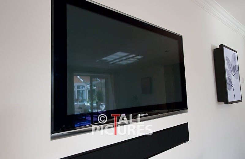 Multi-room Audio  Video-19 - TV LOUNGE