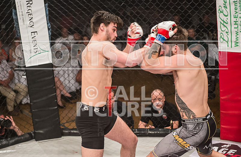 Michael Davies v Lewis Clapham-19 - MMA BRITISH LIGHTWEIGHT CHAMPIONSHIP
