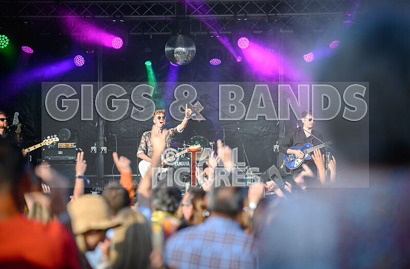 Last of the Light Brigade-770 - LAST OF THE LIGHT BRIGADE