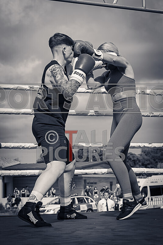 BOUT 5- Leonie Chardonnay Pike v Ellie Rocky Robinson-32 - BOUT 5- Leonie 'Chardonnay' Pike v Ellie 'Rocky' Robinson