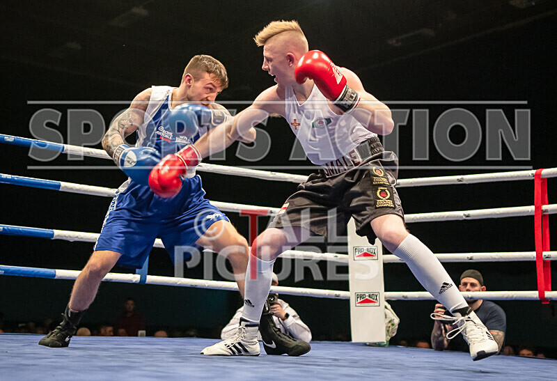 Bout 16_Mason Smale v Liam Fox-15 - Bout 16_Mason Smale v Liam Fox