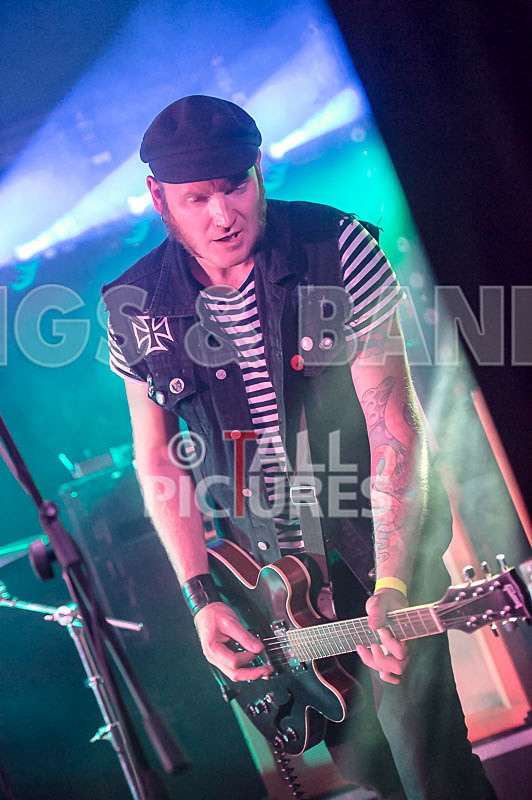 The Electric Shakes-135 - THE ELECTRIC SHAKES