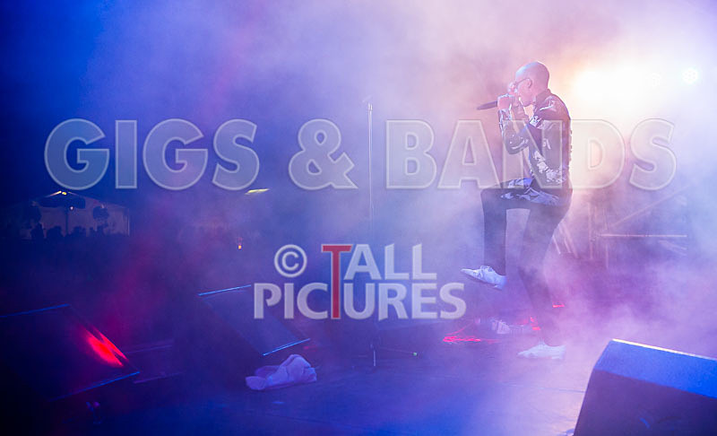 The Correspondents-69 - THE CORRESPONDENTS