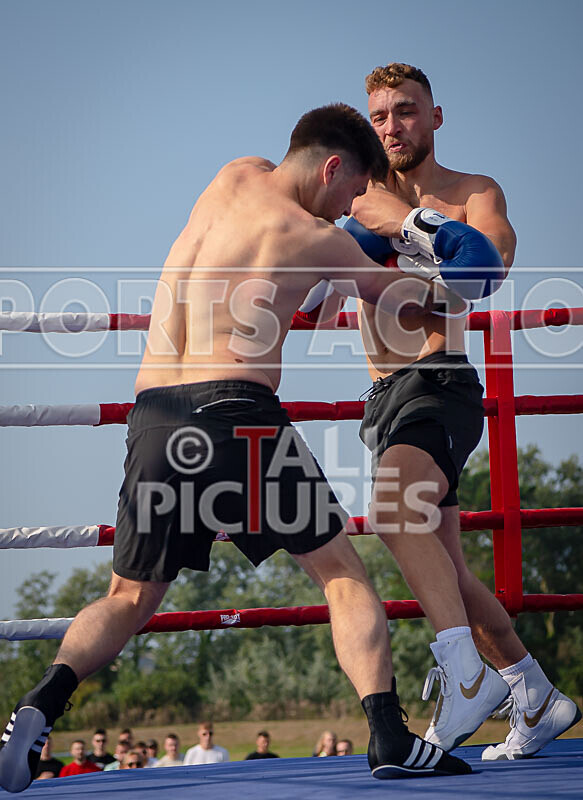 BOUT 3 - Josh -All the Way- Gray v Ed -No Fear- Sebire-13 - BOUT 3 - Josh 'All the Way' Gray v Ed 'No Fear' Sebire