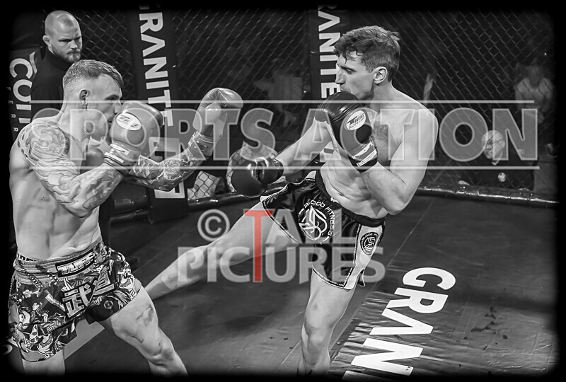 BOUT- 10 - Johan Pols v Ralph Pickering-31 - BOUT 10 - Johan Pols v Ralph Pickering