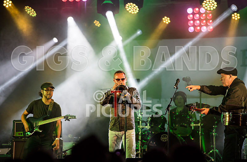 Jah Wobble  The Invaders of the Heart-59 - JAH WOBBLE & THE INVADERS OF THE HEART