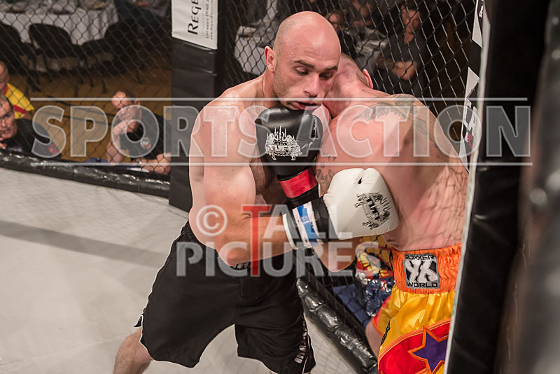 Lee Waterman v Danny Smith-28 - BOUT 1