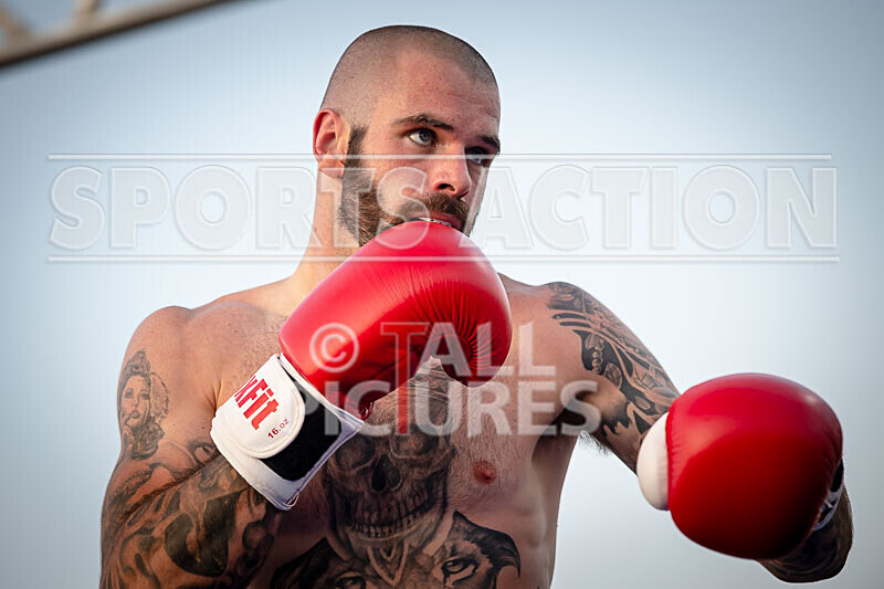 BOUT 14 - Koen -Kraken- Le Prevost v Lewis Bourgaize-24 - BOUT 14 - Koen 'Kraken' Le Prevost v Lewis Bourgaize