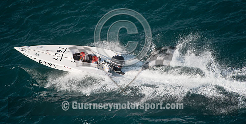 Worlds Powerboats_2014_Race-1-352 - UIM CLASS 3A & 3B WORLD OFFSHORE CHAMPIONSHIP_RACE-1