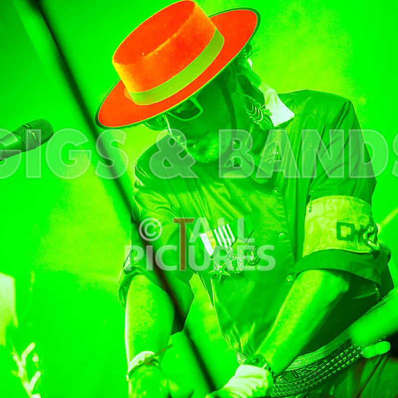 Fade2Grey-331 - FADE2GREY