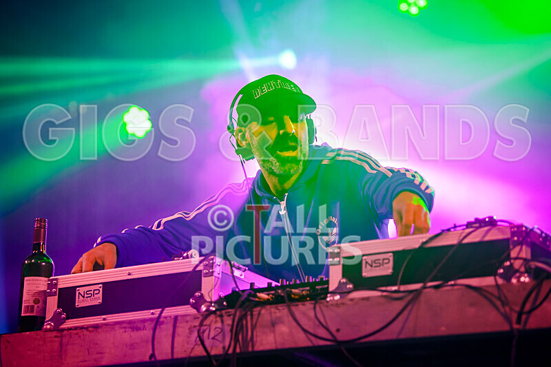 The Nextmen-1 - THE NEXTMEN