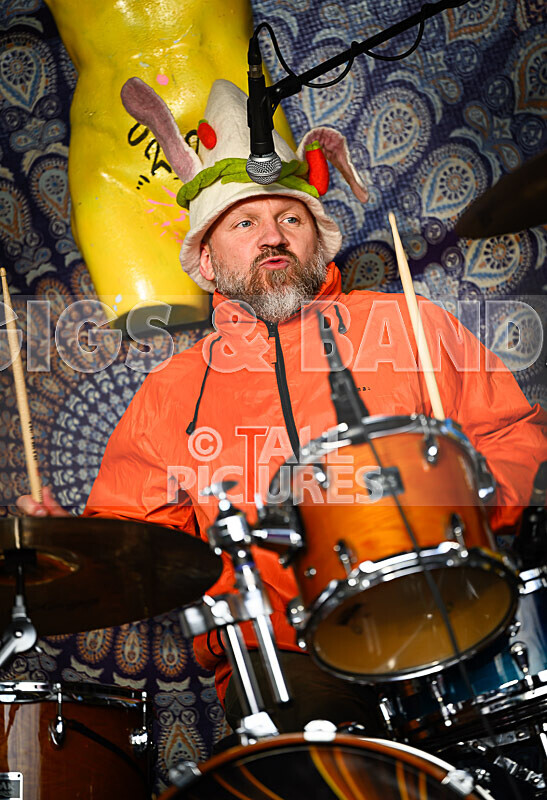 The Bensons-45 - THE BENSONS