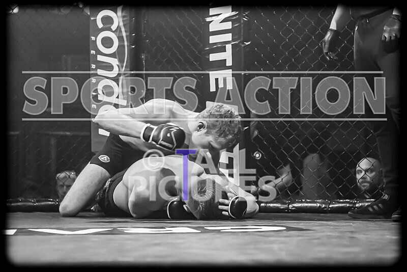 BOUT- 13 - Joe Graham v Sam Pearce-21 - BOUT 13 - Joe Graham v Sam Pearce