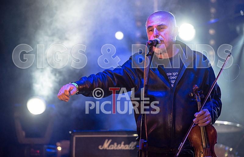 Attila the Stock Broker-52 - ATTILA THE STOKEBROKER'S BARNSTORMERS