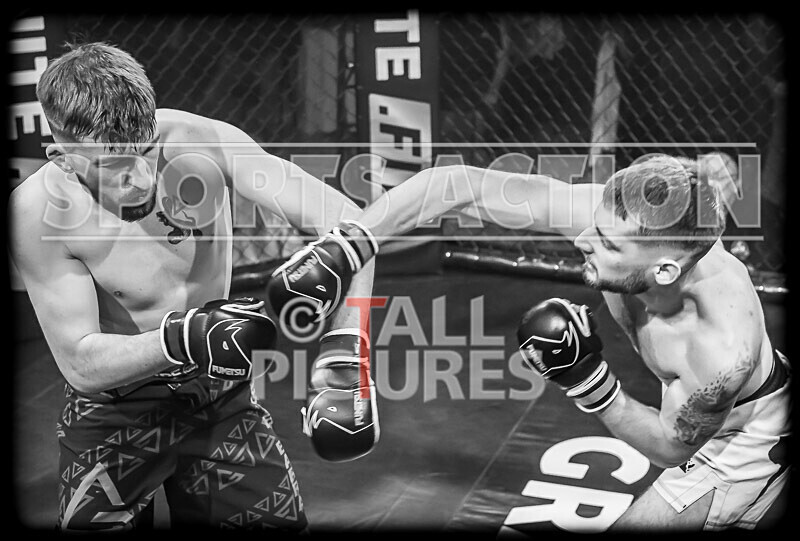 BOUT- 11 - James Jeune v Matt Iwon-5 - BOUT 11 - James Jeune v Matt Iwon