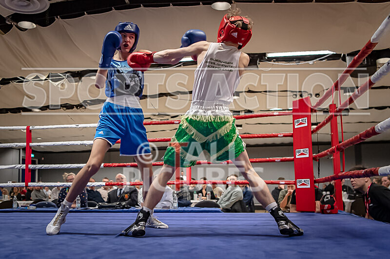 BOUT 3 - Arnie Watson v Curtis Jehu-4 - BOUT 3 - Arnie Watson v Curtis Jehu