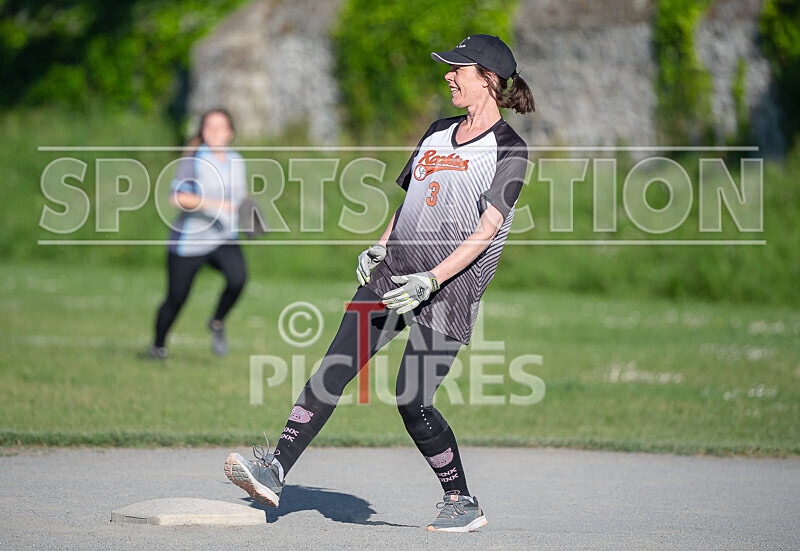 Softball_Rookies v Buccaneers-29 - ROOKIES v BUCCANEERS