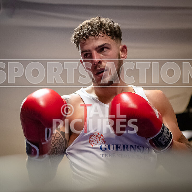 BOUT 13_Billy Poullain v Arran Devine-6 - BOUT 13_Billy Poullain v Arran Devine