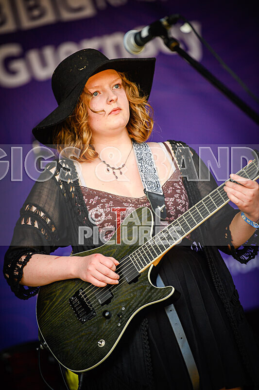 Kiya Ashton-45 - KIYA ASHTON