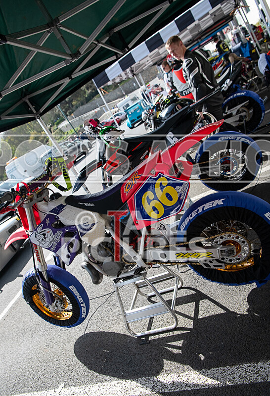 GMCCC Hill Climb_18-04-2022_The Pits-21 - AROUND THE PITS......