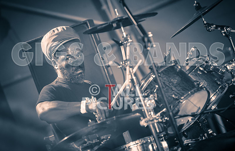 Johnny Clarke and Dub Asante featuring Matic Horns-42 - JONNY CLARKE AND THE DUB ASANTE