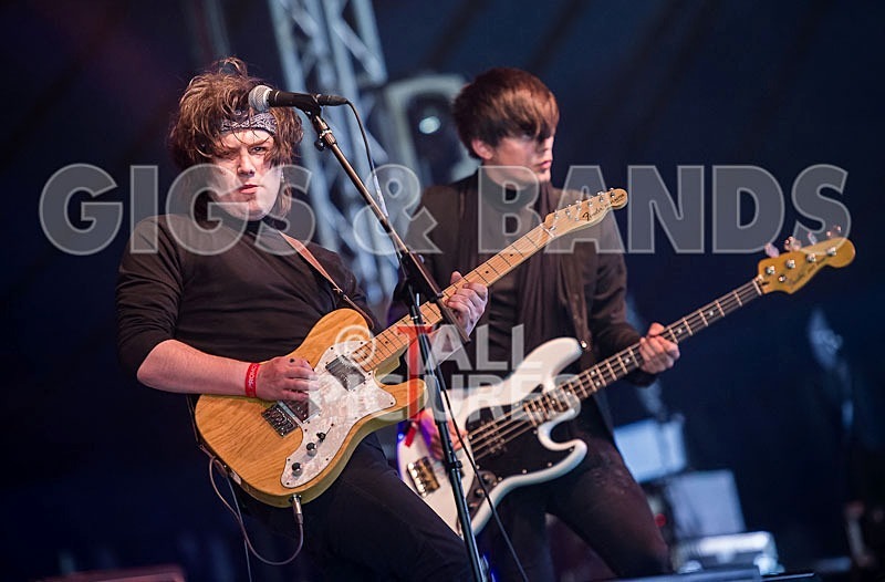 Raising Maisie-33 - RAISING MAISIE