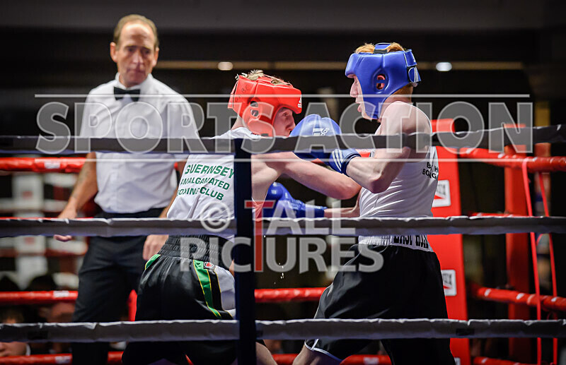 BOUT- 5 - Finn Walsh v Alix Watkins-28 - BOUT: 5 - Finn Walsh v Alix Watkins