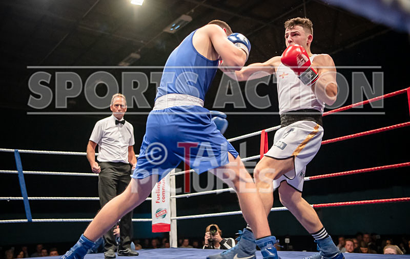BOUT-21 - Billy Poullain v Ben Vaughan-18 - BOUT-21 - Billy Poullain v Ben Vaughan