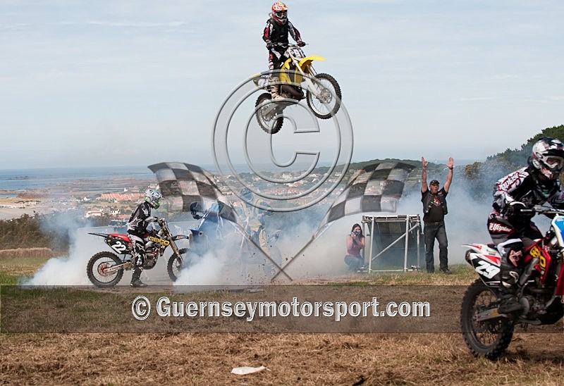 Hogwash_09-44 - HOGWASH 2009 - SCENE