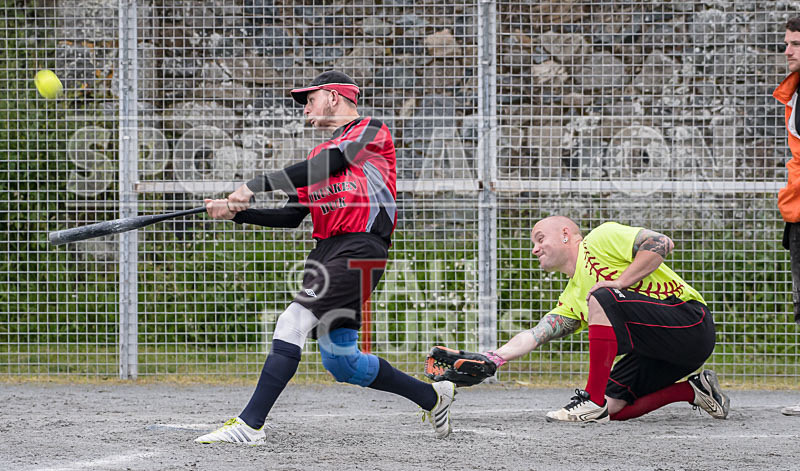 Softball_22-06-2016-1 - DRUNKEN DUCK RANGERS v REBELS