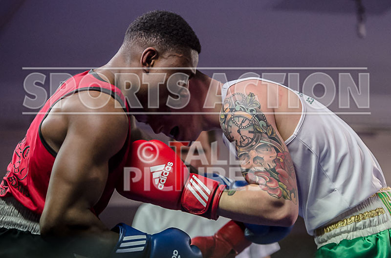 Bout - 11_Casey De La Mare v Babatunji Ogiunniya-21 - Bout - 11_Casey De La Mare v Babatunji Ogiunniya