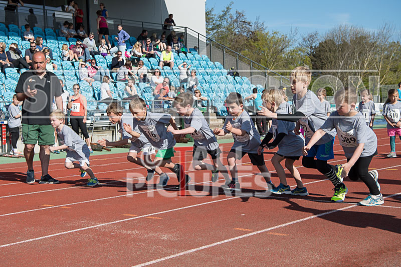 Easter 5km Run 2017-3 - INTERTRUST 5km EASTER ROAD RUN 2017