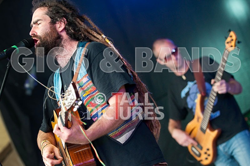 Lloyd Yates-8 - VALE EARTH FAIR 2009