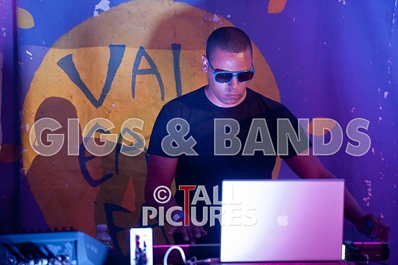 VEF Beach Life 2011-161 - BEACH LIFE 2011