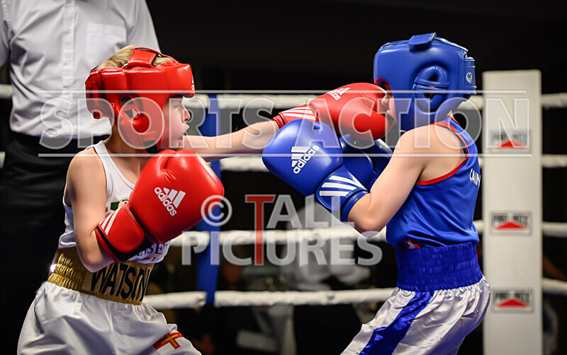BOUT- 2 - Leon Watson v Callum Cain-52 - BOUT 2 - Leon Watson v Callum Cain