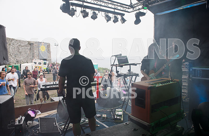 The Devil and the Deep-13 - THE DEVIL AND THE DEEP