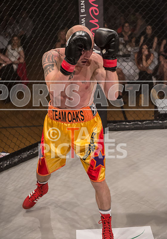 Lee Waterman v Danny Smith-10 - BOUT 1