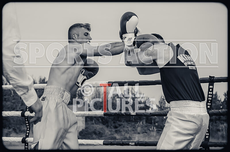 BOUT 11 - Raging Bull Jay Rive v Reece the Bomber Blondel-58 - BOUT 11 - 'Raging Bull' Jay Rive v Reece 'the Bomber' Blondel