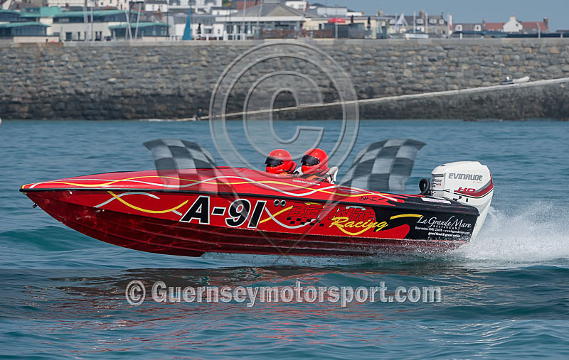 Powerboat Racing_17-05-2014-53 - RACE-3 FERMAIN