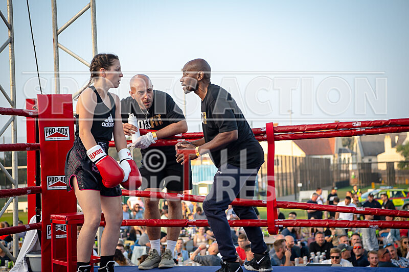 BOUT 13 - Jo -the Hammer- Wheatley v Fran -the Force- Field-25 - BOUT 13 - Jo 'the Hammer' Wheatley v Fran 'the Force' Field
