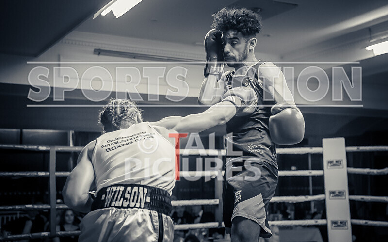 BOUT- 8 - Jay Wilson v Craig Rainey-31 - BOUT: 8 - Jay Wilson v Craig Rainey