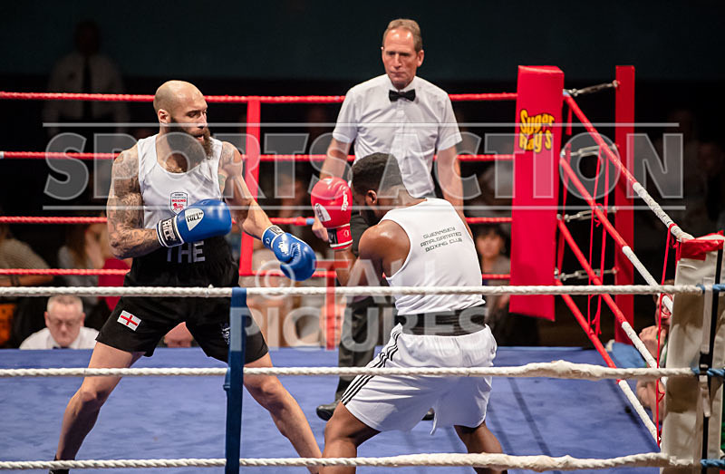 BOUT-13 - Oblie Botchway v Lewis Oakford-9 - BOUT-13 - Oblie Botchway v Lewis Oakford