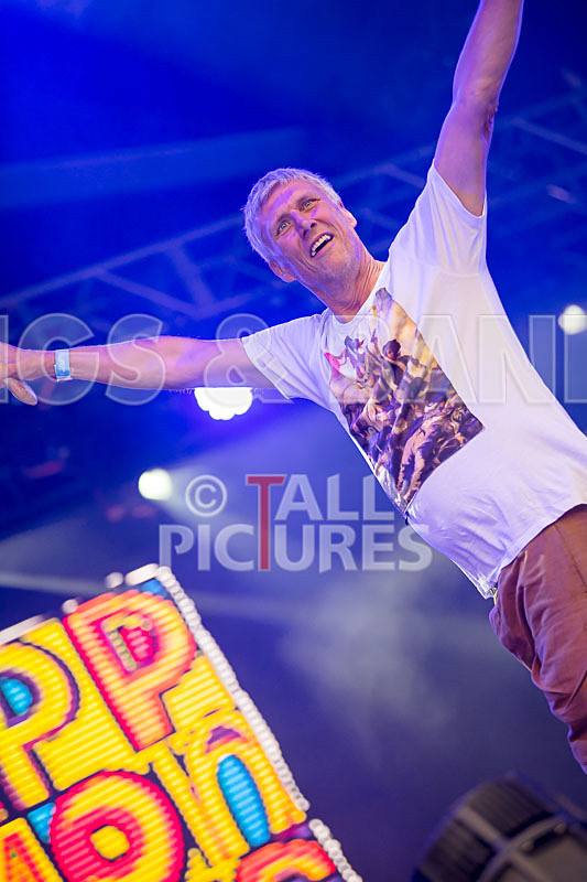 Happy Mondays-39 - HAPPY MONDAYS