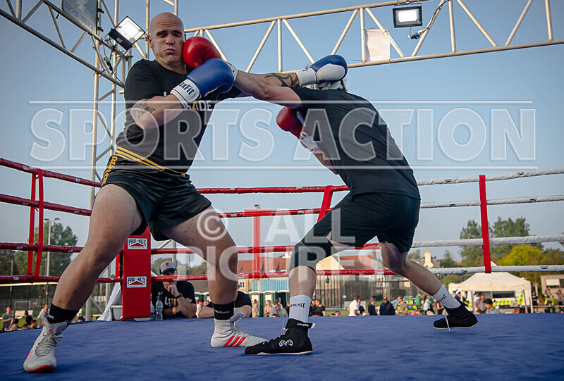 BOUT 12 - Ruairi -the Real Deal- ONeill v Jaques -Sharky- Colley-7 - BOUT 12 - Ruairi 'the Real Deal' O'Neill v Jaques 'Sharky' Colley