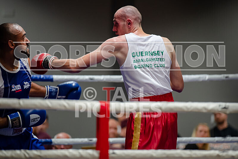 BOUT 9_Cameron Hards v Mark Pitt-31 - BOUT 9_Cameron Hards v Mark Pitt