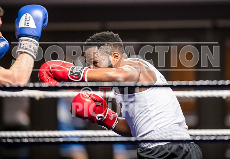 BOUT-7_Oblie Botchway v Mason Small-24 - BOUT-7_Oblie Botchway v Mason Small