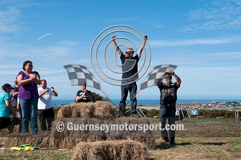 Hogwash_09-97 - HOGWASH 2009 - SCENE