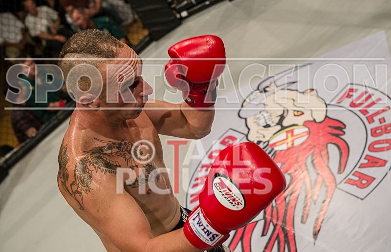 Cage Fighting_2012_Bout 10-49 - BOUT-10