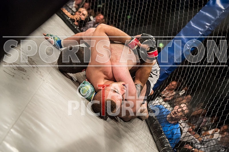 Cage Fighting_2012_Bout 11-32 - BOUT-11