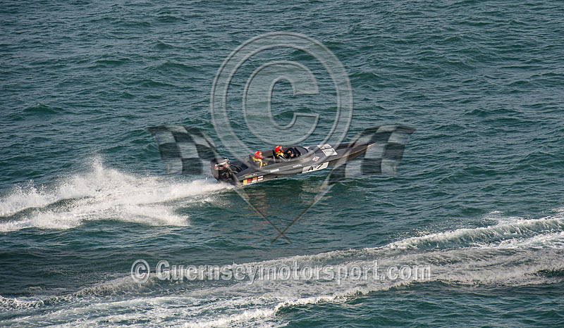 Worlds Powerboats_2014_Race-1-79 - UIM CLASS 3A & 3B WORLD OFFSHORE CHAMPIONSHIP_RACE-1